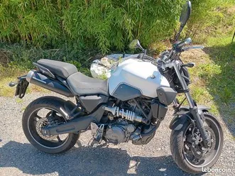 yamaha-mt03-2008-660cm3