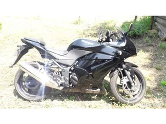 moto-kawasaki-ninja-250r