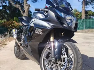 suzuki-gsxr-1000-k9-alges-linda-a-velha-e-cruz-quebrada-dafundo