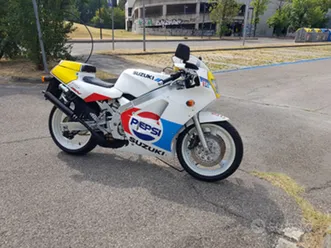 suzuki-cc250-rgv-pepsi