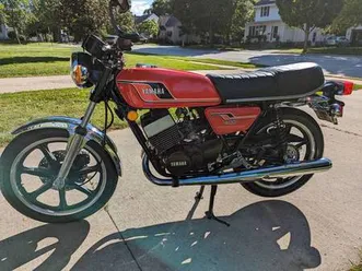 ride-back-in-time-with-a-classic-1977-yamaha-rd400-2-stroke