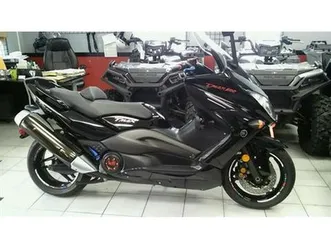 2011-yamaha-tmax