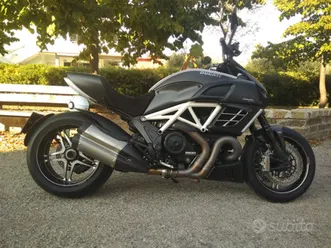 ducati-diavel-amg-special-edition-numerata