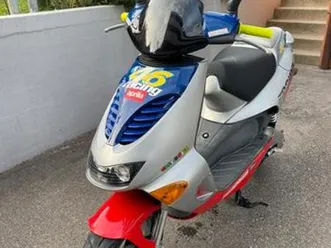 aprilia-sr-50-valentino-rossi-1998