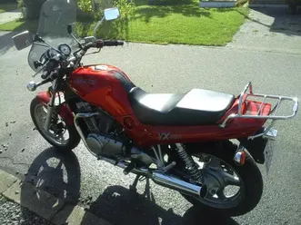 suzuki -- velholdt og nyserviceret, køreklar