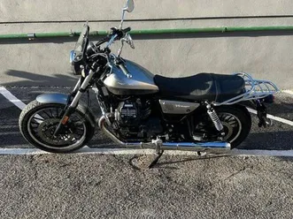 vendo-moto-guzzi-v9-roamer-2021-24-usata-a-pozzuoli-codice-9312492-moto-it