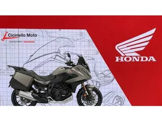 vendo honda nt 1100 dct (2022 - 24) nuova a andria (codice 8540491) - moto.it