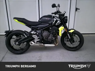 vendo-triumph-trident-660-2021-24-nuova-a-bergamo-codice-9253210-moto-it