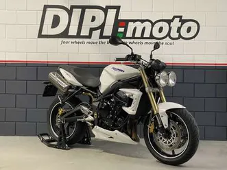 triumph street triple 675 wit