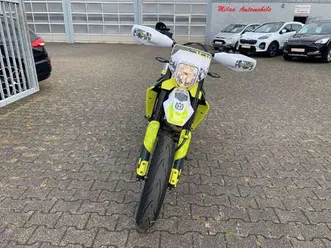 husqvarna-701-supermoto-super-moto-in-weiss-gebraucht-in-grevenbroich-fuer-eur-8-950