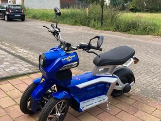goodyear-doohan-itank-ego2-e-trike-45-kmh-blau-neuwertig-8-km