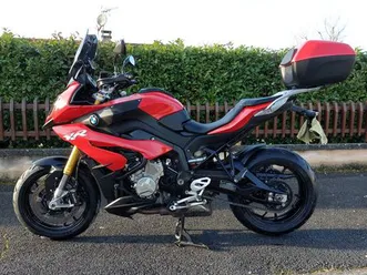 bmw-s1000-xr-avec-kit-de-surbaissement-usine-selle-basse