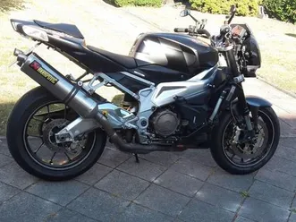 aprilia-rsv-1000-rr-tuono-v2