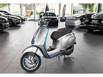 vespa-elettrica-45-top-case-neuwertig-service-neu