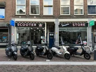 vespa sprint nieuw e5 snor brom 2024 full options actie! — scooters | vespa — marktplaats