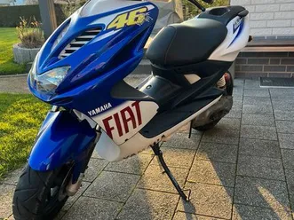 yamaha-aerox-valentino-rossi-edition-roller-mofa