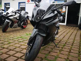 suzuki gsx-8r