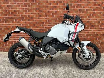 ducati-desert-x-937-ducati-quick-shift-euro-5-937-cc