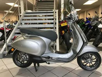 piaggio-vespa-elettrica-125-l3-electric-scooter-moped-70kmh-2021