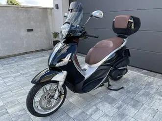 piaggio beverly 350 abs,led,grijane ručke,reg.6mj.2026, 2019 god.