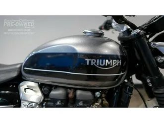 2021-triumph-speed-twin-1200-silver-ice-storm-grey