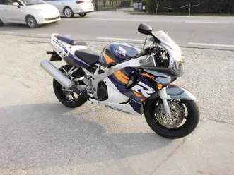 vendo-honda-cbr-900-rr-d'epoca-a-pescantina-codice-9403324-moto-it