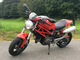 ducati monster 696