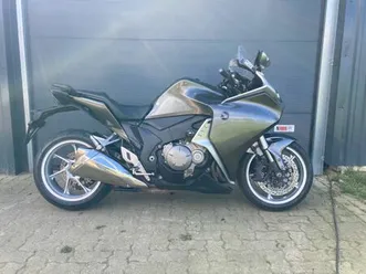 honda vfr 1200 f