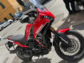 moto morini x-cape rosso