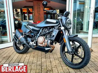 husqvarna svartpilen 701 nur 3.500km mit garantie