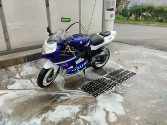 750 gsxr