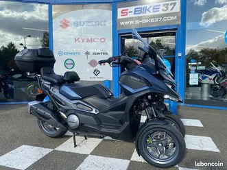 scooter kymco 550 cv3 + accessoires