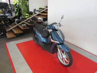 piaggio liberty blauw