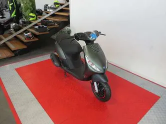 piaggio zip groen