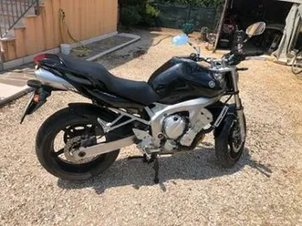 yamaha fzr 600 - 2005