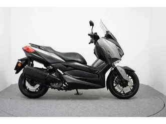 yamaha x-max 300 abs grijs
