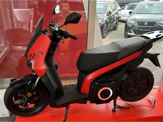 seat-mo-125-daring-red-ruckwartsgang