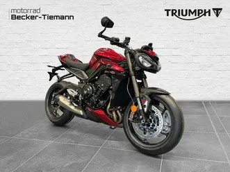 triumph street triple rs