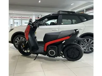 seat-mo-125-daring-red-ruckwartsgang-scheckheft-huau