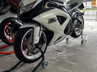 suzuki-gsxr-600-k8-k9-lo