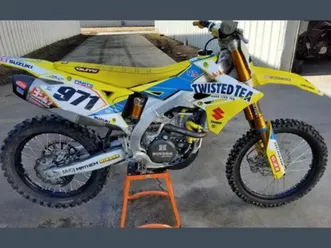 2019-suzuki-rm-z450-79-bw