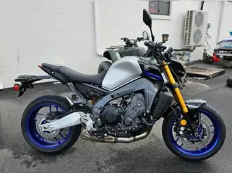 2023-yamaha-mt-09-sp-111-bw