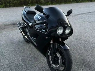 kawasaki-zxr-ninja-750