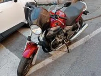 moto-guzzi-breva-750-2004