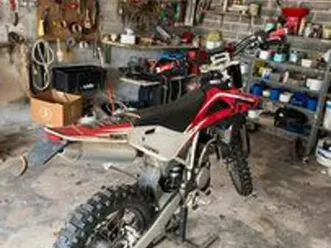 vendo-husqvarna-2504-tempi-2012