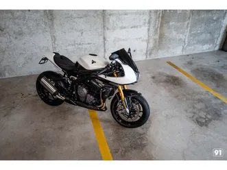 speed triple rr