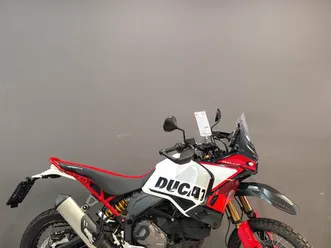 moto neuve: ducati desertx rally