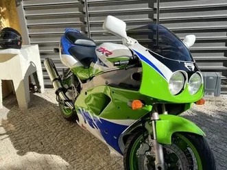 kawasaki-750-cc-zxr-santo-tirso-couto-santa-cristina-e-sao-miguel-e-burgaes