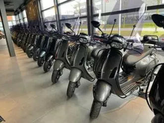 vespa sprint gebruikt en nieuw, in elk gewenste custom kleur — scooters | vespa — marktplaats