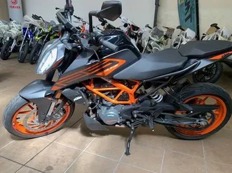 ktm-125-duke-abs-2023-125-cm3-moto-roadster-4-706-km-noir-88200-remiremont